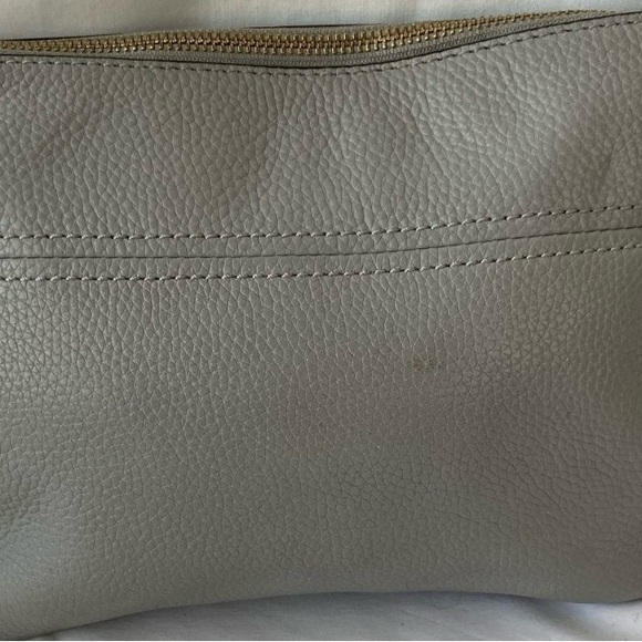 EUC Kate Spade Pebble Grey Crossbody Leather Purse - Picture 2 of 6